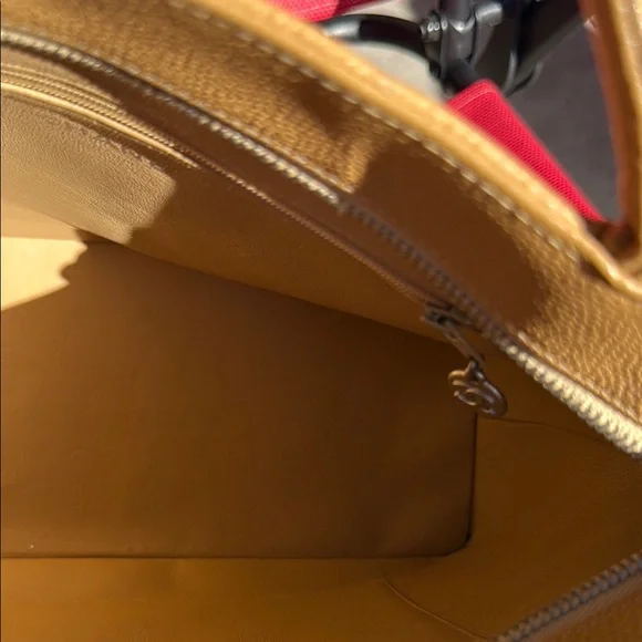 EUC! Chanel Caviar Leather Medallion Shoulder Bag also Tan Quilted Tote Bag - Picture 5 of 6